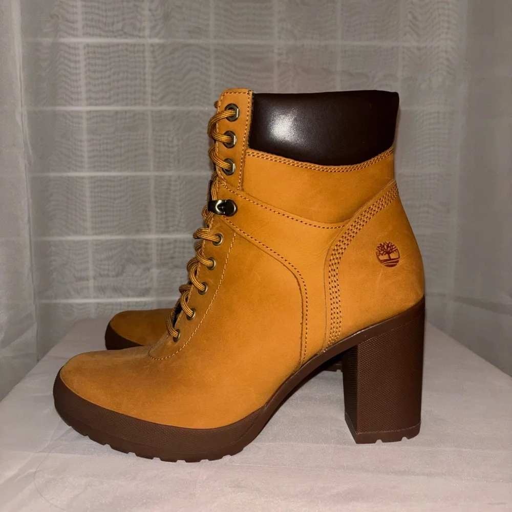Timberland Women's Brown and Tan Heeled Boots